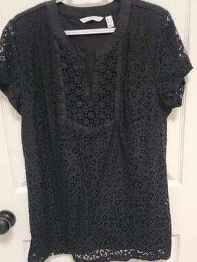 Isaac Mizrahilive! Size Large Black Lace Tunic Top With Lining